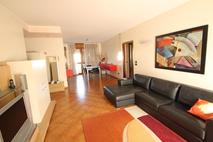APPARTAMENTO TRE CAMERE in Vendita