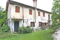  PORZIONE DI RUSTICO DA RISTRUTTURARE in Vendita