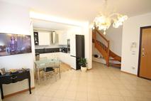 APPARTAMENTO DUPLEX CON DUE CAMERE in Vendita